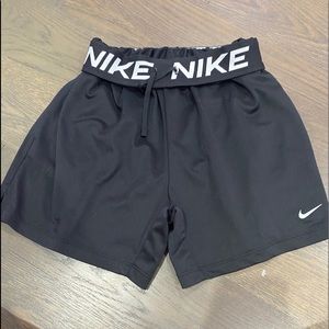 Nike black shorts xs